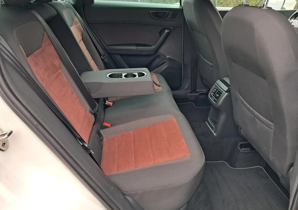 Seat Ateca cena 76200 przebieg: 178000, rok produkcji 2017 z Wolbrom małe 742
